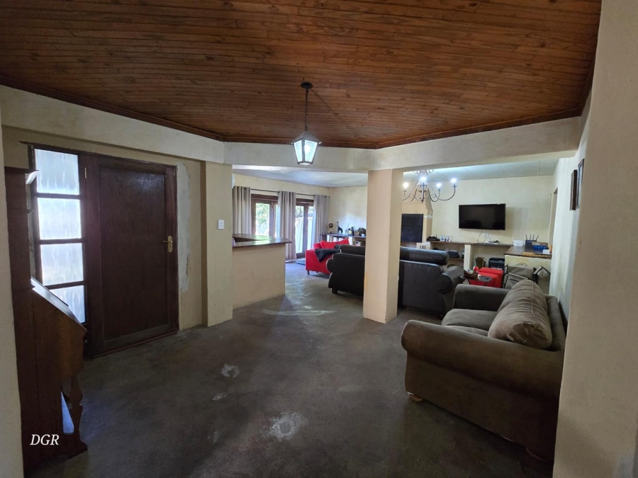 4 Bedroom Property for Sale in Herlear Northern Cape